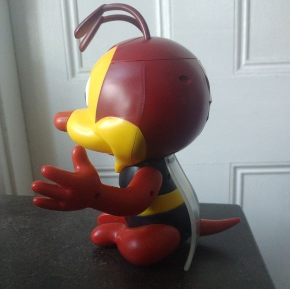 Epcot Spike the Bee Sipper - Picture 2 of 4